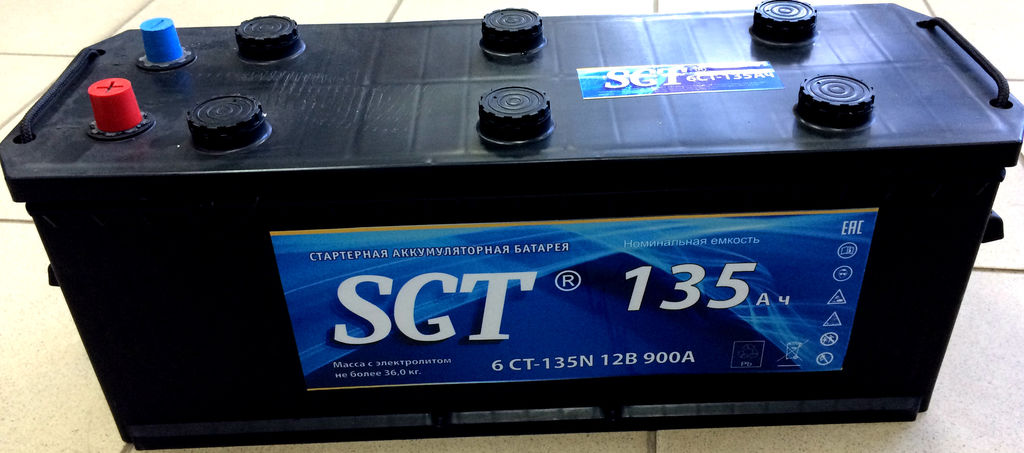 Аккумуляторная батарея SGT 12V 135Ah