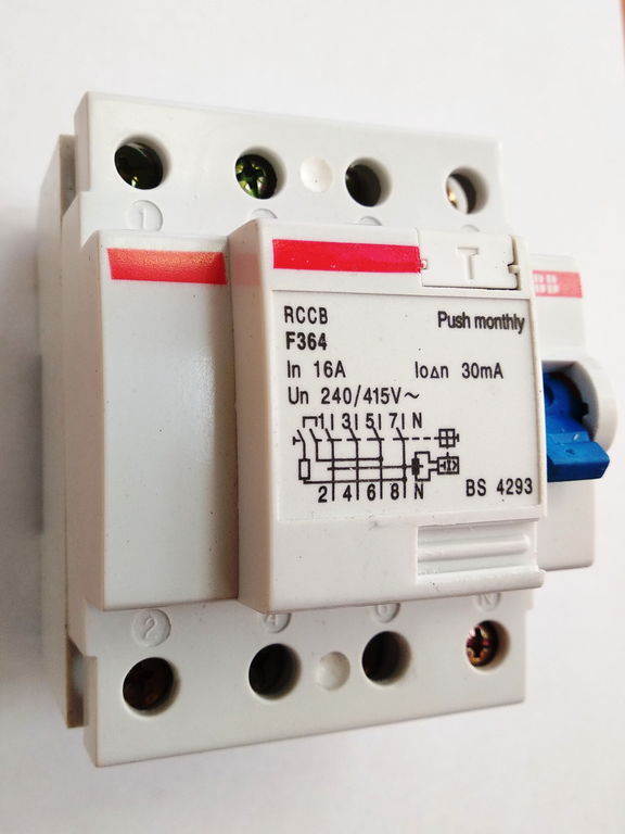 Выключатель дифференциального тока УЗО 4п 16А 30мА F364 АС F&S